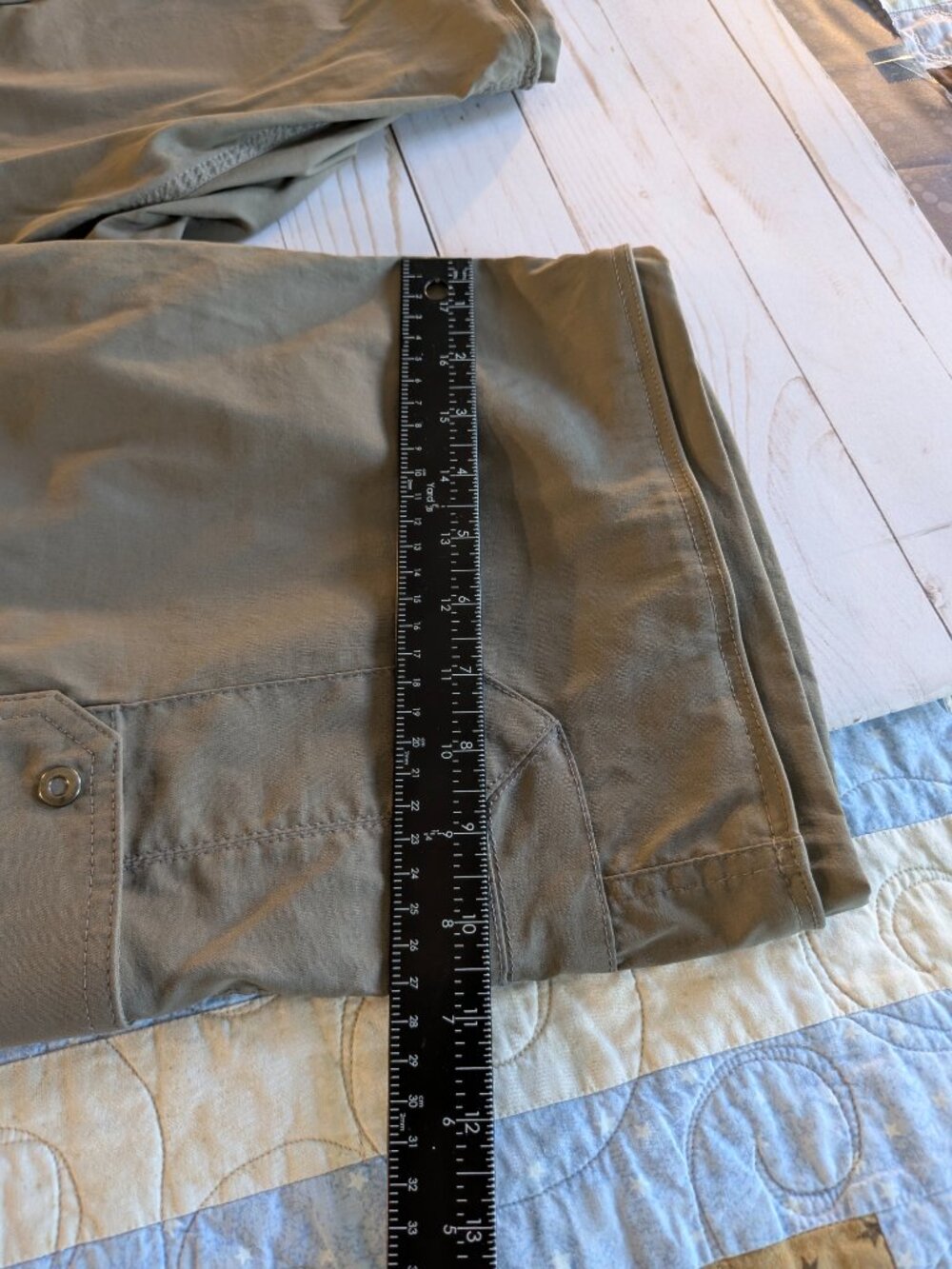 Kuhl Men's Khaki Cargo Shorts Size 34 - Picture 9 of 12